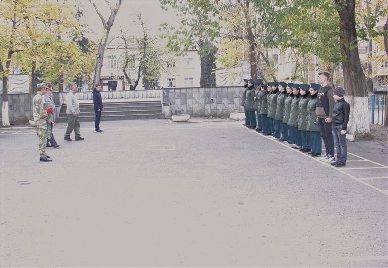 В Черкесске росгвардейцы провели мероприятие, посвященное Дню памяти погибших сотрудников правоохранительных структур