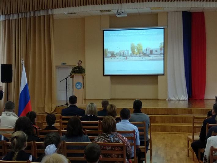 В Архангельской области сотрудники Росгвардии приняли участие в педагогическом форуме «Кадетство – выбор юных»