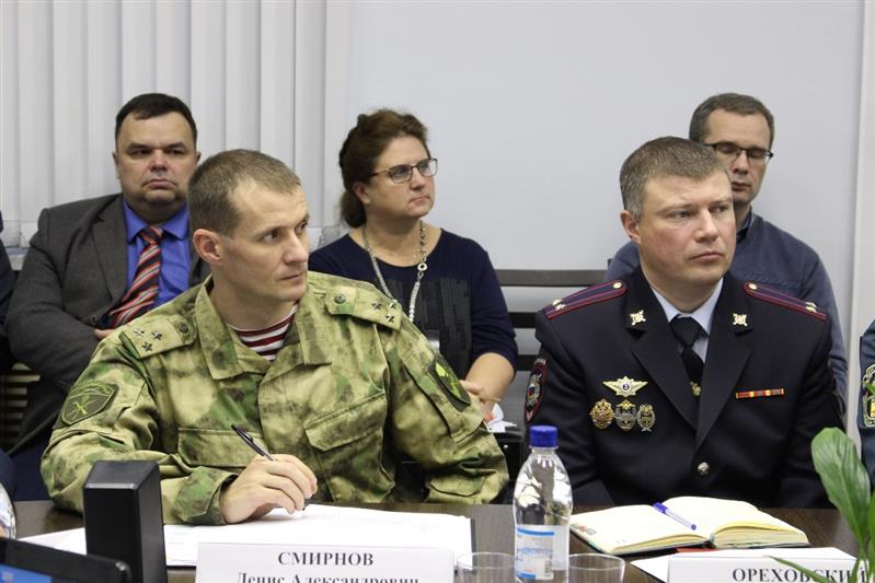 В Архангельской области сотрудники Росгвардии приняли участие в педагогическом форуме «Кадетство – выбор юных»