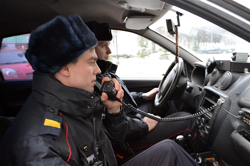 В Кирово-Чепецке сотрудники Росгвардии нашли потерявшуюся девочку