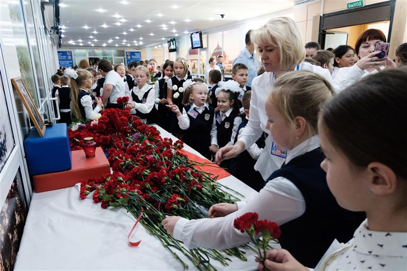 В Туле состоялась торжественная церемония гашения почтовой марки, посвященной Герою России Дмитрию Горшкову (фото)