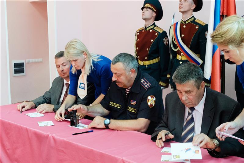 В Туле состоялась торжественная церемония гашения почтовой марки, посвященной Герою России Дмитрию Горшкову (фото)