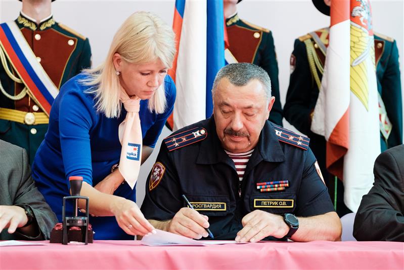 В Туле состоялась торжественная церемония гашения почтовой марки, посвященной Герою России Дмитрию Горшкову (фото)