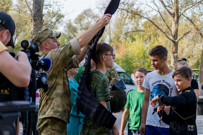 Воронежские школьники побывали в гостях у Росгвардии