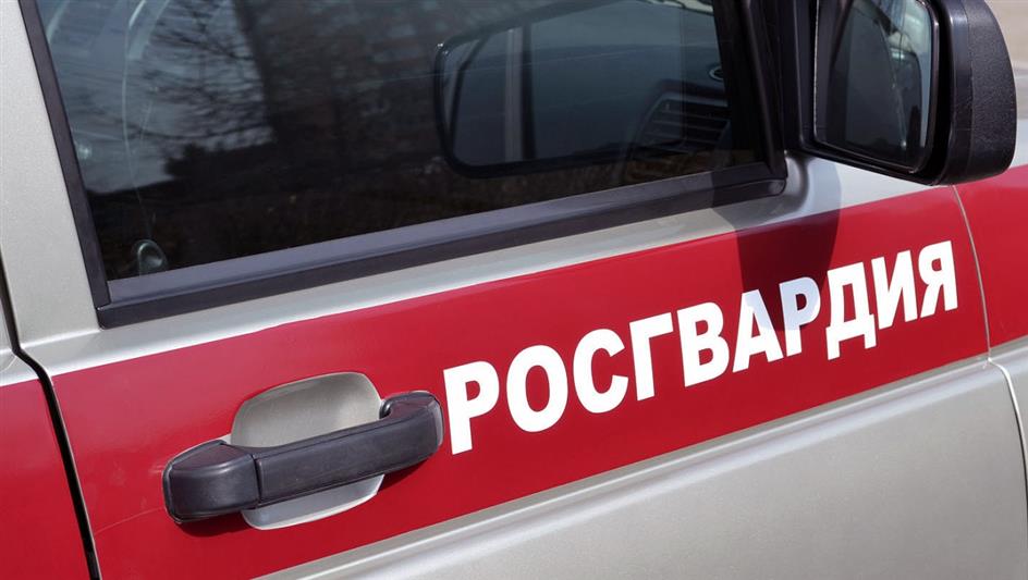 Столичные росгвардейцы задержали подозреваемых в разбойном нападении