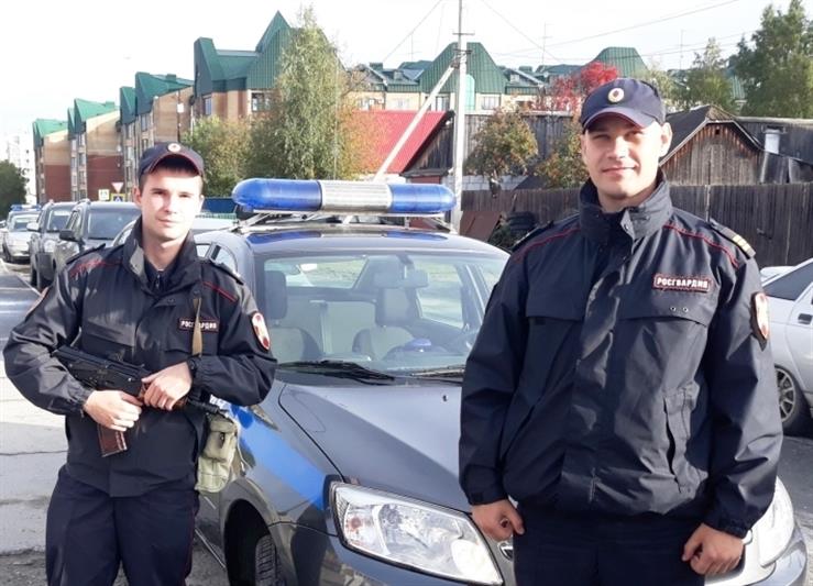 В Ханты-Мансийске сотрудники Росгвардии задержали подозреваемого в тяжком преступлении