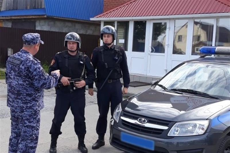 За прошедшие сутки на Урале росгвардейцами задержаны несколько подозреваемых в имущественных преступлениях