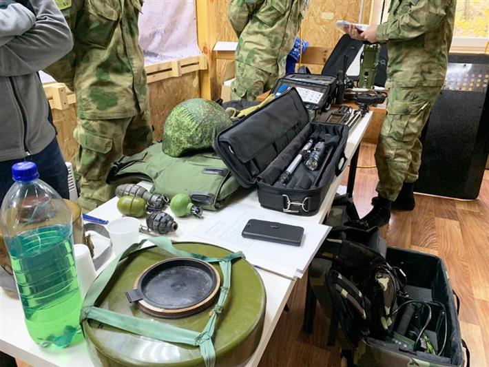 Росгвардейцы Ямала приняли участие в организации патриотического квеста для молодежи (фото, видео)