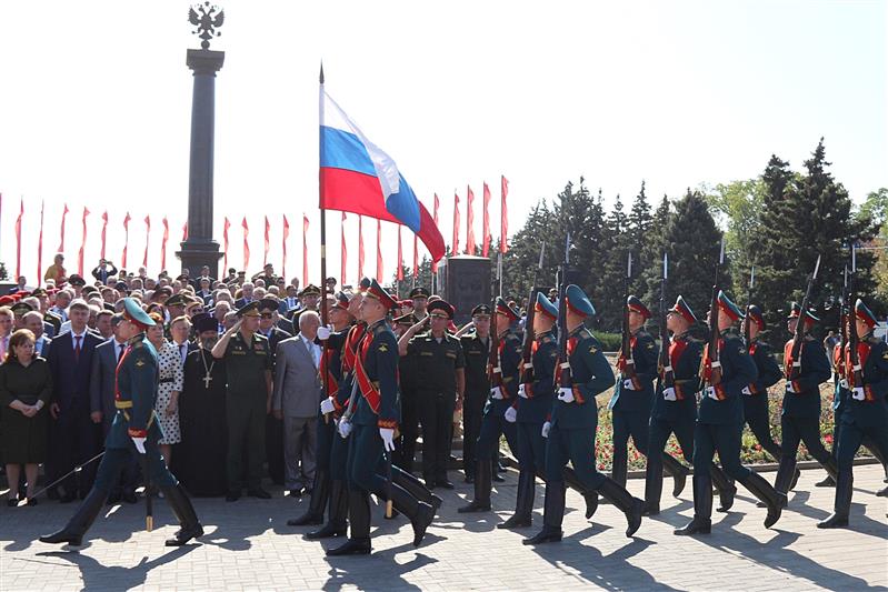 Военнослужащие и сотрудники Росгвардии приняли участие в торжествах, посвященных 270-летию Ростова-на-Дону