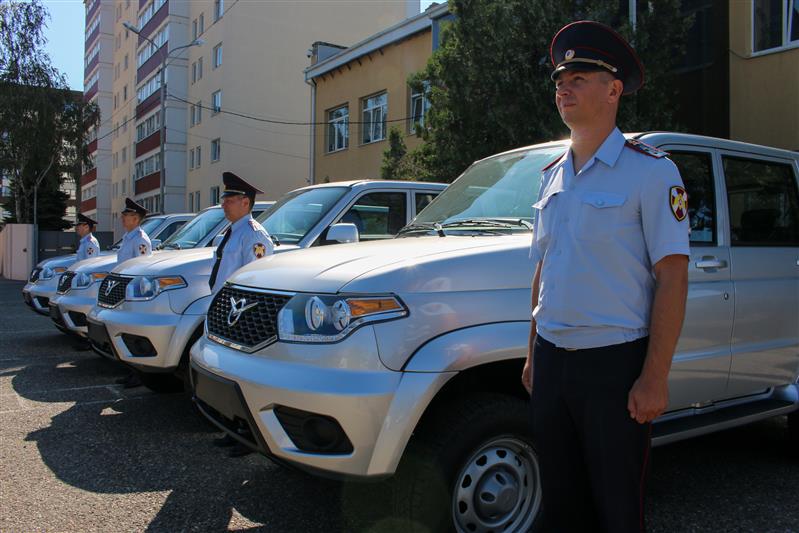 Автопарк Управления Росгвардии по Ставропольскому краю пополнился новым  служебным транспортом