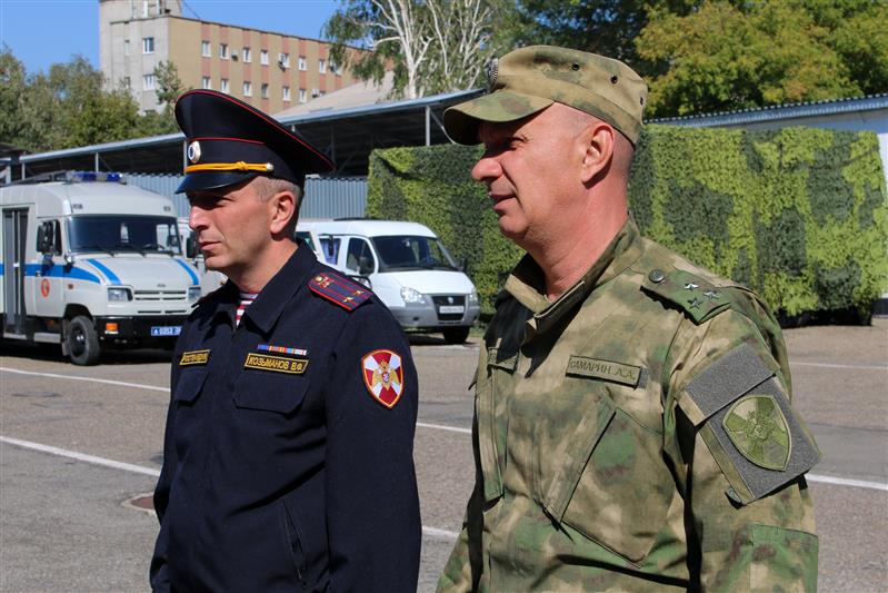 Автопарк Управления Росгвардии по Ставропольскому краю пополнился новым  служебным транспортом