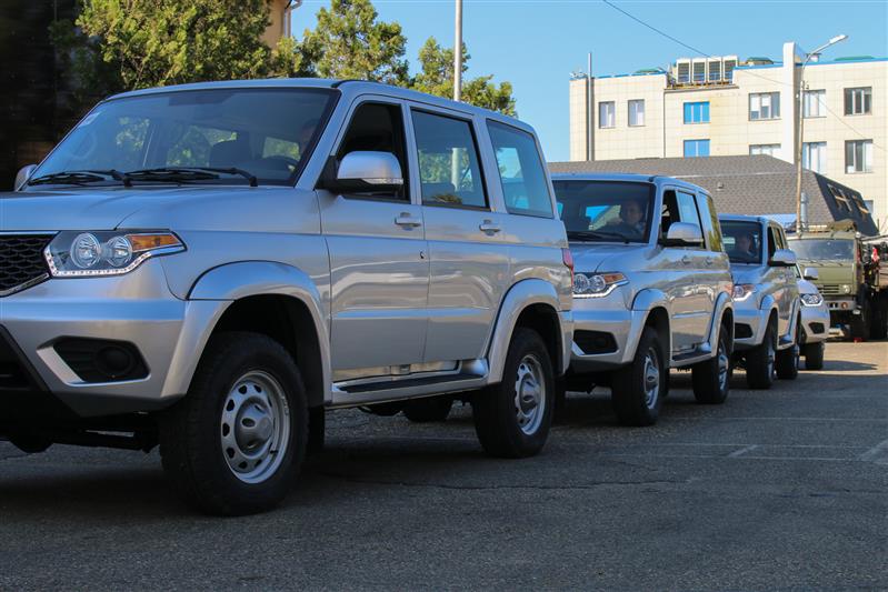 Автопарк Управления Росгвардии по Ставропольскому краю пополнился новым  служебным транспортом