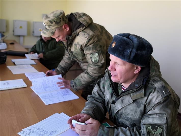 Командующий Сибирским округом войск национальной гвардии проинспектировал Управление Росгвардии по Алтайскому краю