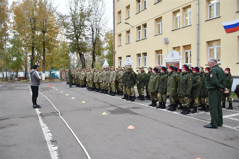 Учащиеся МПКУ им. М.А. Шолохова посоревновались в перетягивании каната