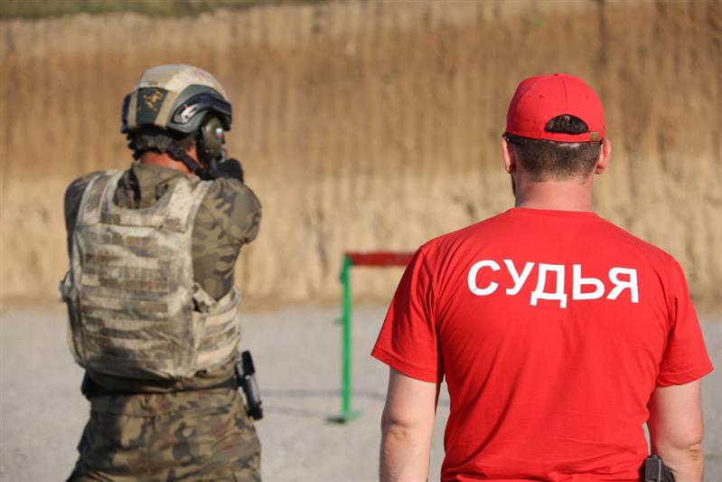 В Чеченской Республике начальник территориального управления Росгвардии принял участие в открытии соревнований по тактической стрельбе (видео))