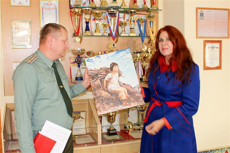 В рамках фестиваля Росгвардии «Безопасный город» в Ставрополе состоялась выставка картин юных художников 