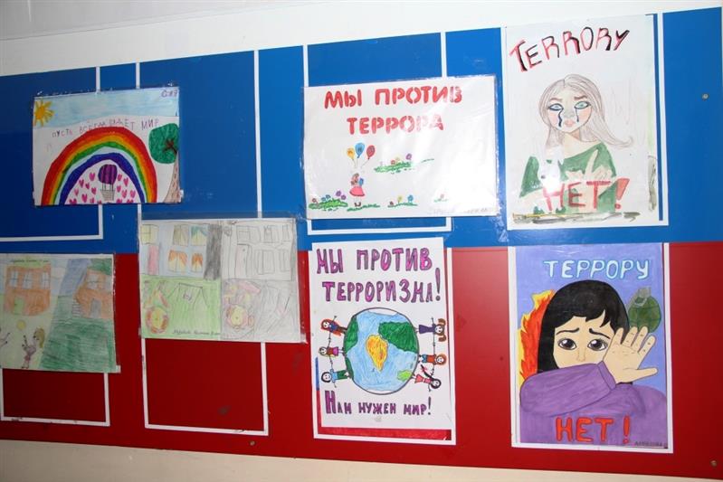 В Тюмени  дети омоновцев приняли участие в конкурсе рисунков «Мы против терроризма»
