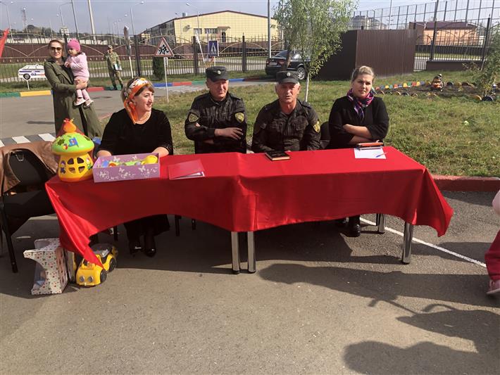 В назрановском детском саду Росгвардии состоялась осенняя ярмарка 