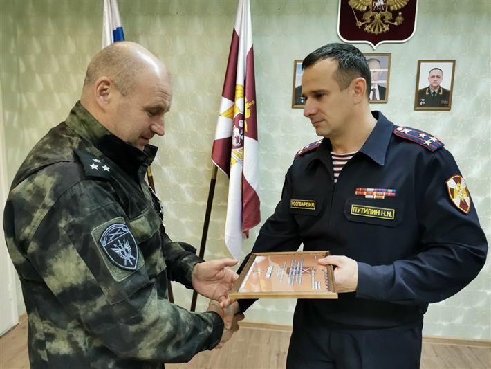 В Северо-Западном округе Росгвардии отметили День СОБР