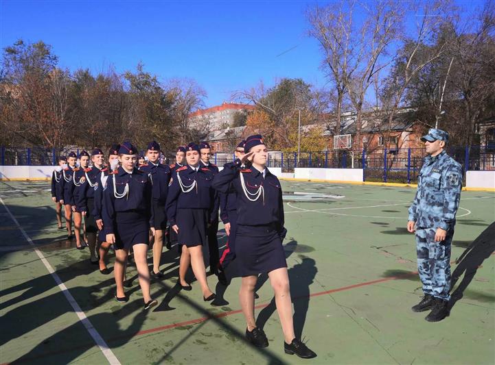 Бойцы самарского ОМОН приняли участие в подготовке школьников к «Маршу Калашникова»
