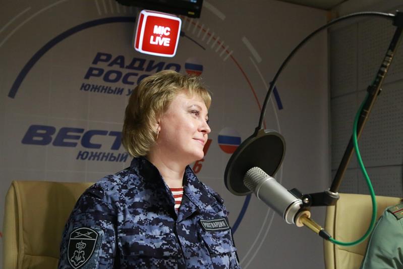 В эфире радио «Вести FM. Южный Урал» представители Росгвардии рассказали о поступлении в ведомственные вузы и приёме на службу 