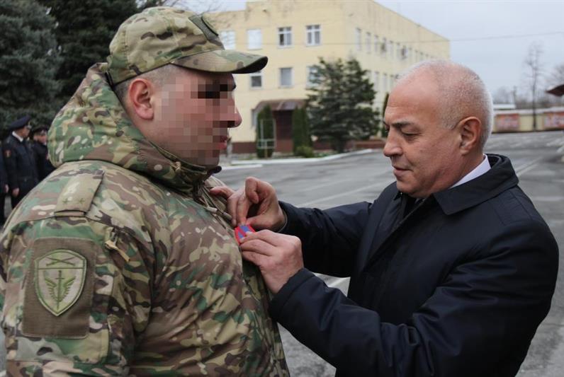В Северной Осетии офицер ОМОН удостоен государственной награды