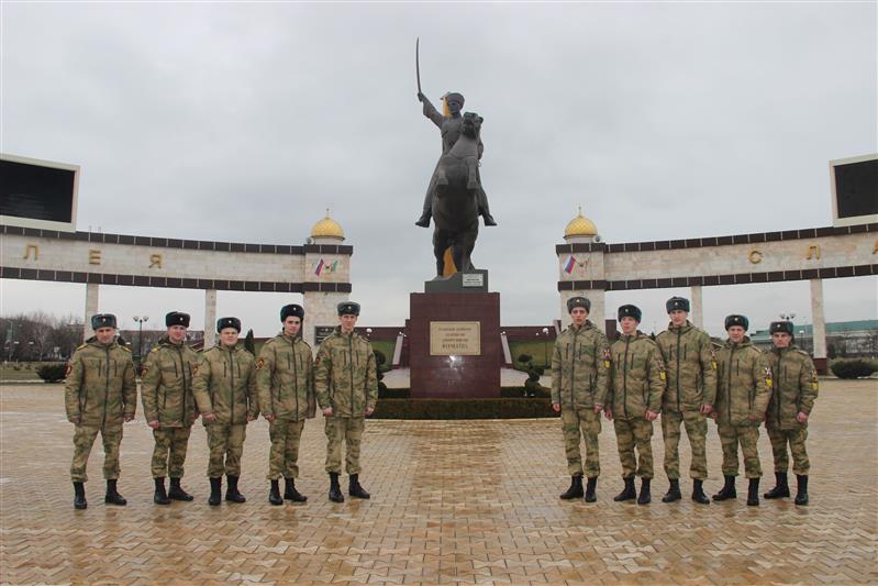 Курсанты петербургского военного института Росгвардии прошли стажировку в Чеченской Республике