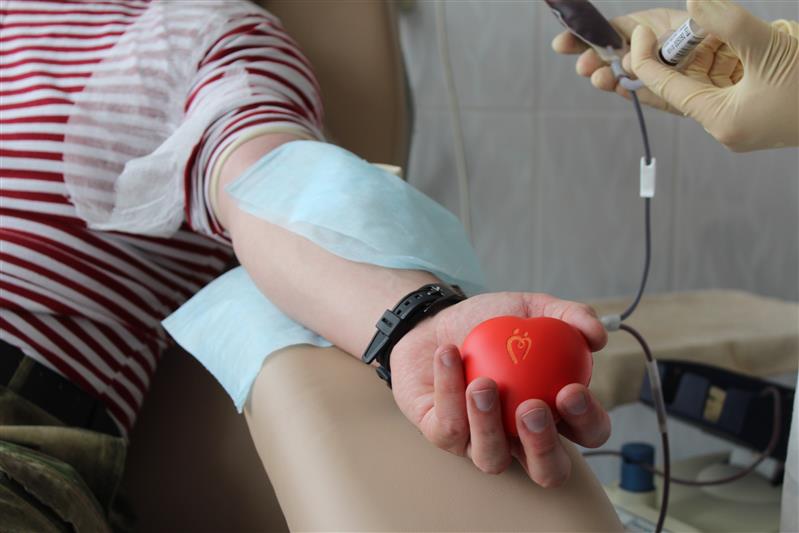 Вологодские росгвардейцы отметили свой профессиональный праздник донорской акцией
