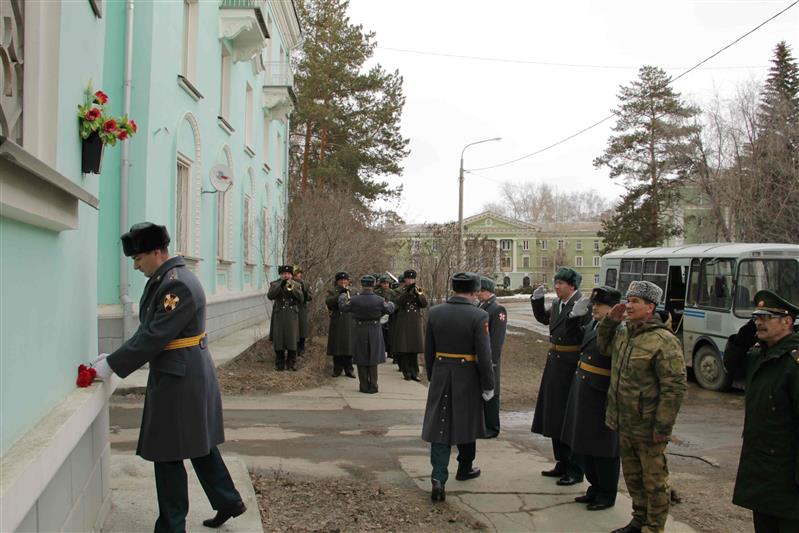В озерском соединении Росгвардии почтили память погибших воинов правопорядка