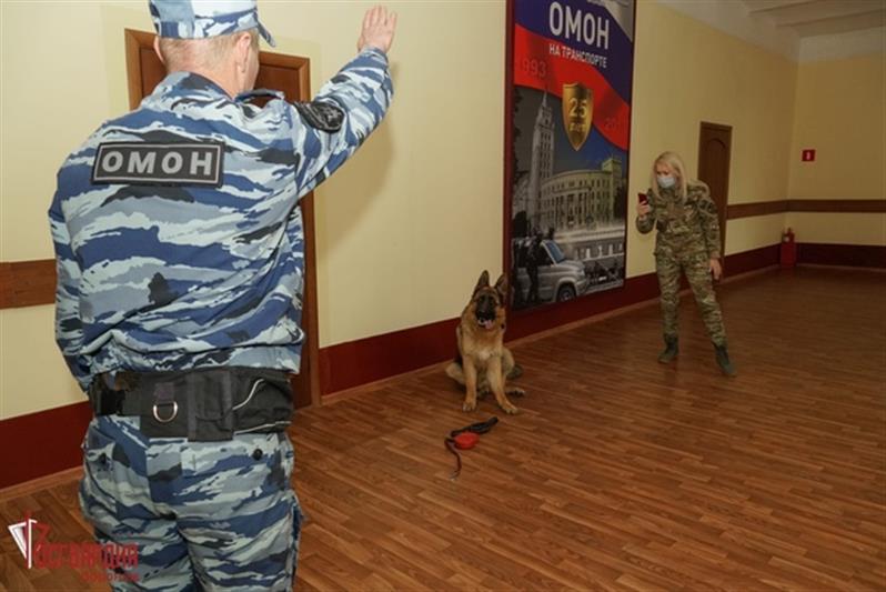 В Центральном округе Росгвардии продолжается ведомственная акция  #ПокаВыДома