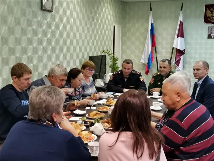 Памятник павшим воинам правопорядка открыт в Управлении Росгвардии по Республике Карелия  
