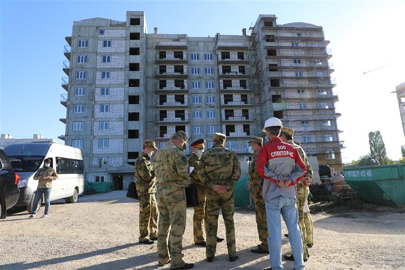 Заместитель директора Росгвардии генерал-лейтенант Алексей Кузьменков с рабочим визитом посетил Крым и Севастополь