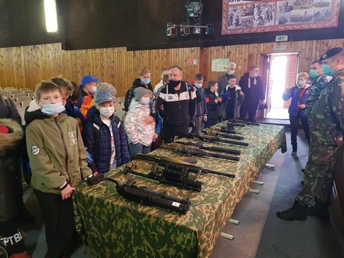 В Екатеринбурге юные спортсмены-дзюдоисты посетили базу ОМОН Росгвардии