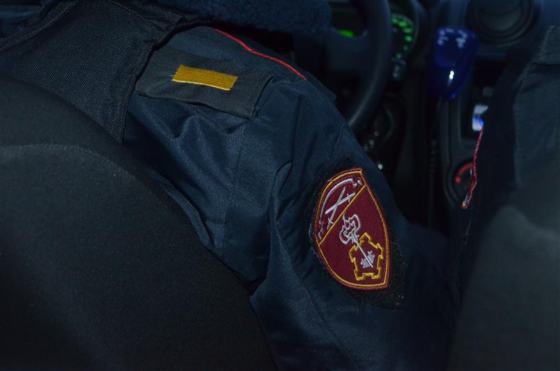 В Апатитах сотрудники Росгвардии задержали мужчину, пытавшегося угнать автомобиль