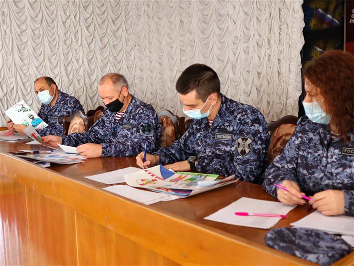 На Ставрополье подведены итоги конкурса детских рисунков ко Дню образования вневедомственной охраны Росгвардии