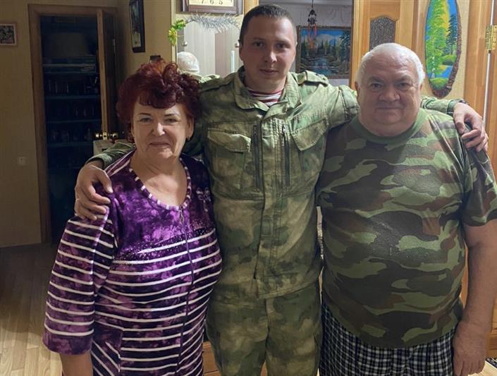Семьи погибших сослуживцев навестили росгвардейцы в Кабардино-Балкарии 