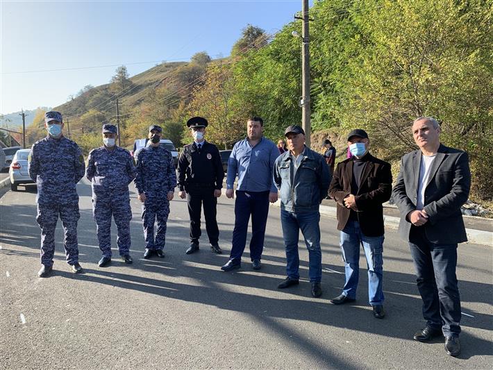 В Кабардино-Балкарии росгвардейцы приняли участие в открытии мемориальной доски участнику Великой Отечественной войны