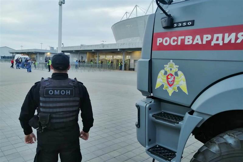 Сотрудники Росгвардии обеспечили правопорядок во время футбольного матча Российской Премьер-Лиги в Ростове-на-Дону