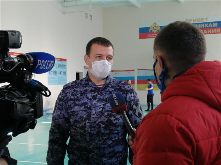 Съемочная группа ГТРК-Саратов рассказала о служебных буднях сотрудников вневедомственной охраны
