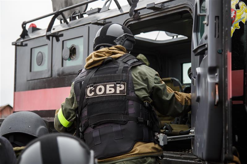 Петербургский СОБР оказал содействие полиции в задержании группы автоугонщиков