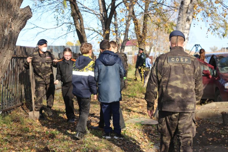 В Хабаровске росгвардейцы присоединились к всероссийской экологической акции