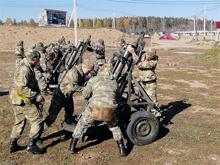 Минометный дивизион полка оперативного назначения Росгвардии под Ангарском проводит комплекс занятий в полевых условиях