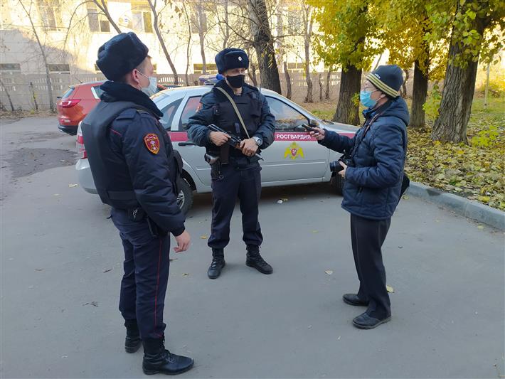 Журналист барнаульской газеты заступил на дежурство с экипажем Росгвардии