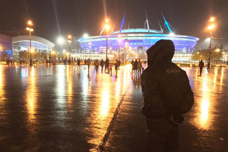 В Санкт-Петербурге росгвардейцы обеспечили правопорядок во время проведения матча Лиги чемпионов УЕФА 