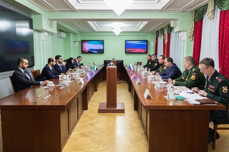 Директор Росгвардии генерал армии Виктор Золотов провел переговоры с Чрезвычайным и полномочным послом ОАЭ