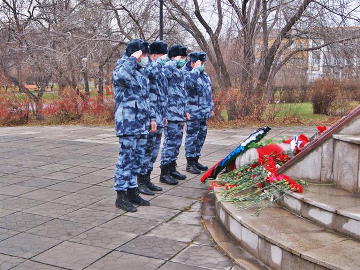 Хакасские росгвардейцы отдали дань памяти землякам, погибшим при исполнении служебного долга  