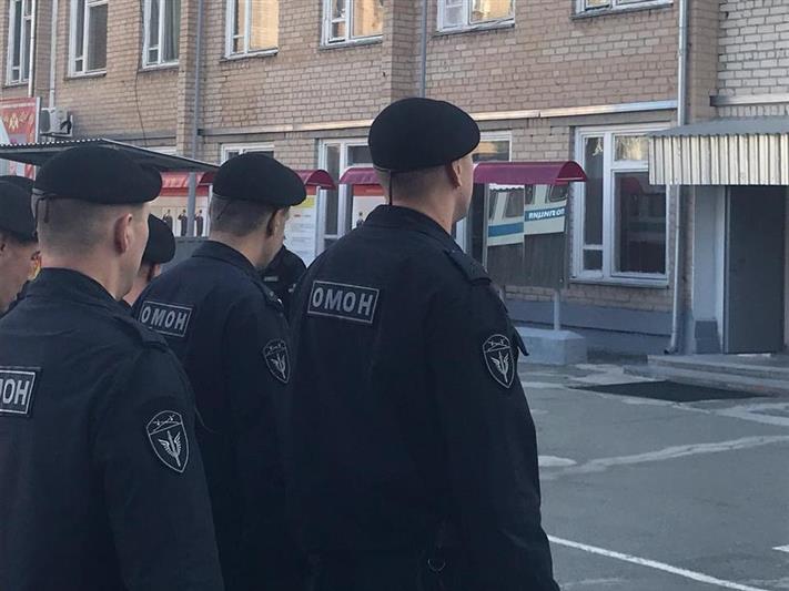 На Южном Урале бойцы ОМОН на транспорте обеспечили безопасность массовых спортивных мероприятий