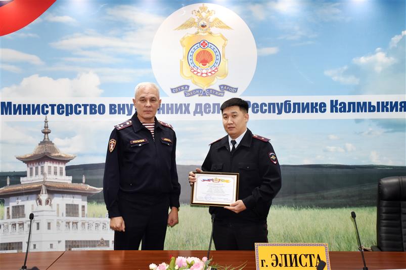 Вопросы информационного взаимодействия обсудили руководители пресс-служб региональных подразделений Росгвардии и МВД в Калмыкии