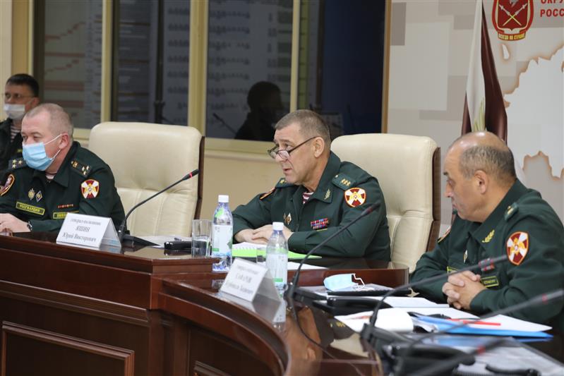 Итоговым заседанием военного совета завершился оперативный сбор руководящего состава Восточного округа Росгвардии