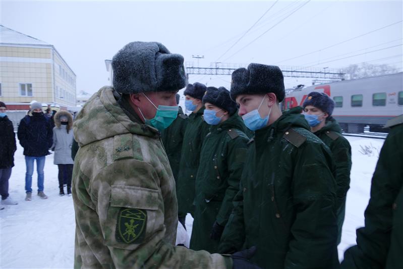 Призывники из Томской области отправились на службу в Росгвардию